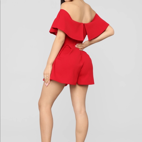 Red off shoulder romper - Picture 3 of 5